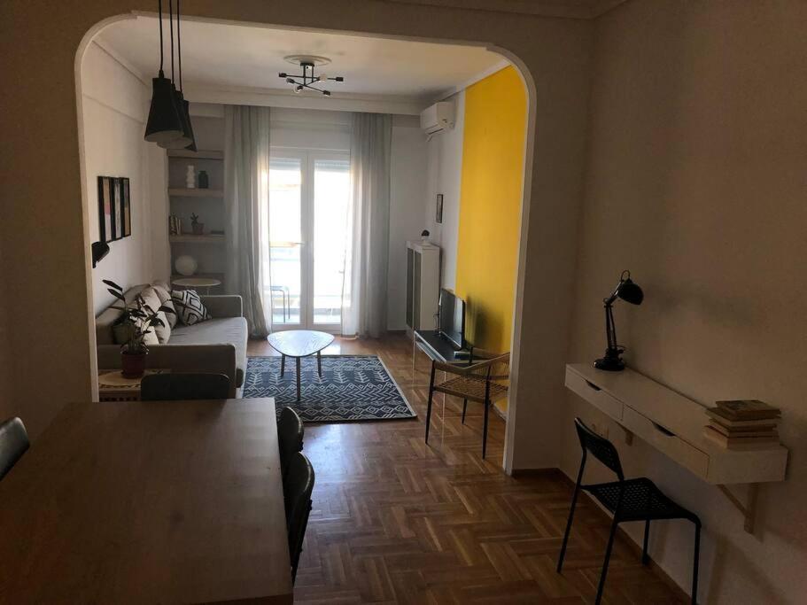 2 Mon-Keys Apartment Tesalonika Bagian luar foto