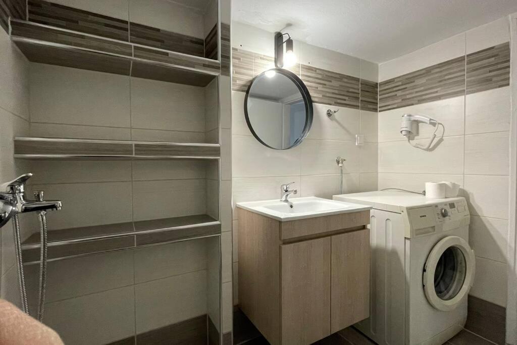2 Mon-Keys Apartment Tesalonika Bagian luar foto