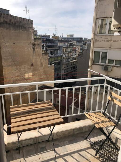 2 Mon-Keys Apartment Tesalonika Bagian luar foto