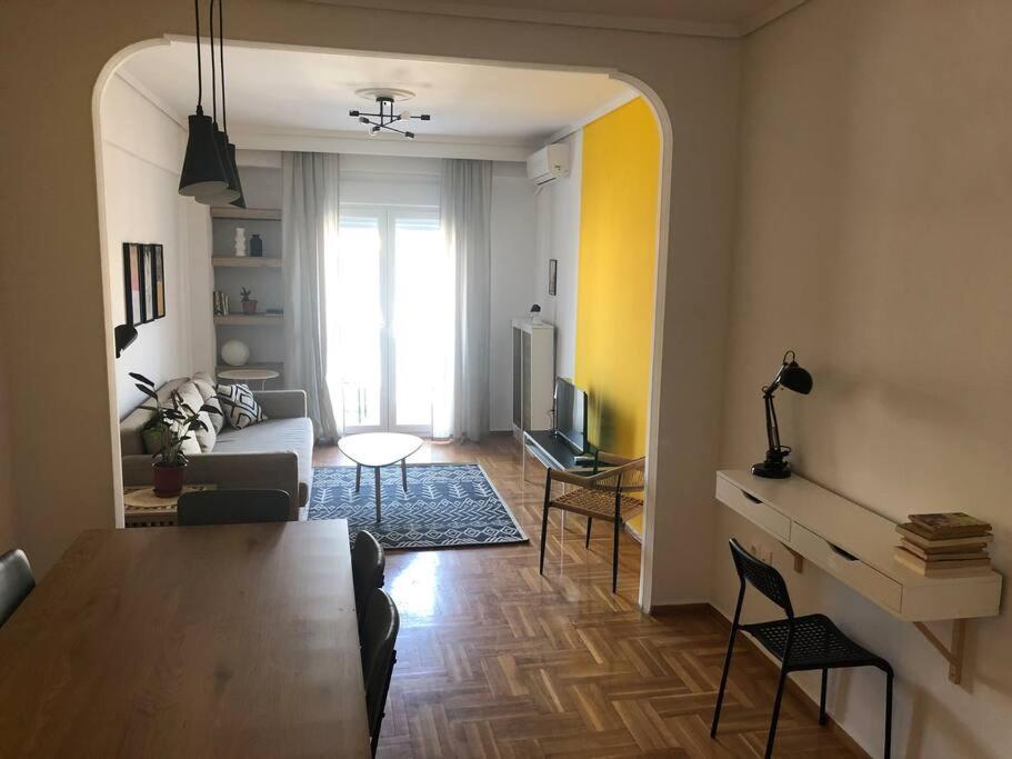 2 Mon-Keys Apartment Tesalonika Bagian luar foto